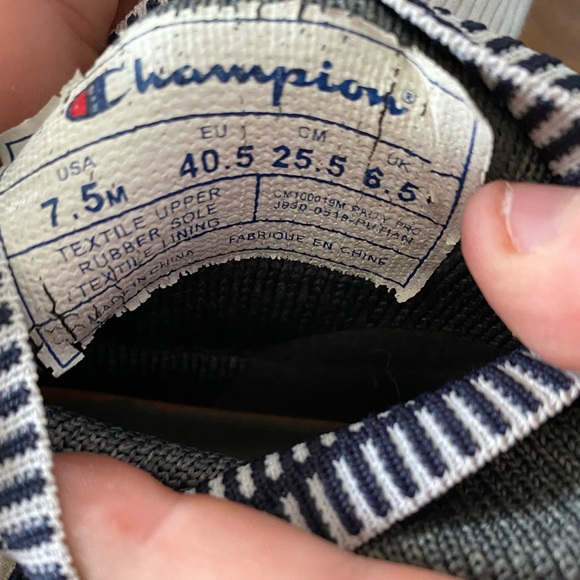 🍓Champion Sneakers (7.5) - Picture 8 of 10